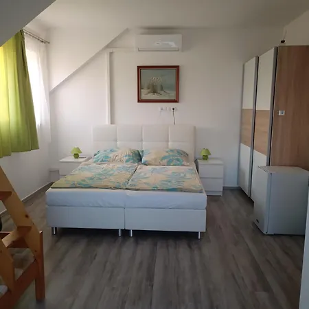 Katalin Vendeghaz 招待所 根尼斯迪亚斯